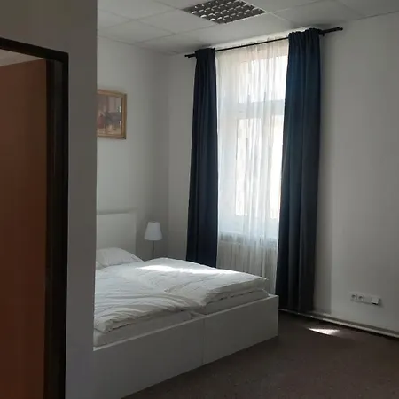 招待所 Tgm Příbram